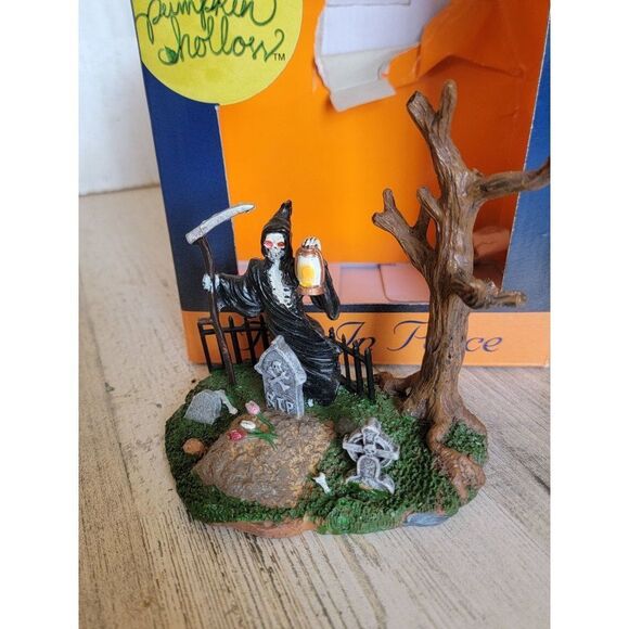 Rest in peace 2006 Pumpkin Hollow Village accessory Halloween - Picture 2 of 8